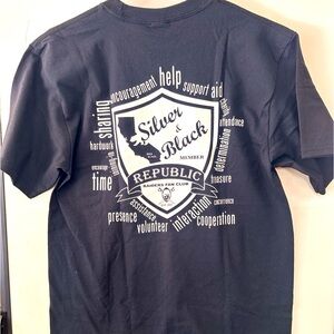Raiders Fan Club Silver & Black Republic  T-shirt Blk Med